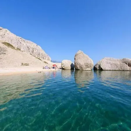 Coastal Bliss In Lägenhet Mandre