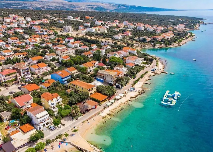 Coastal Bliss In Мандре