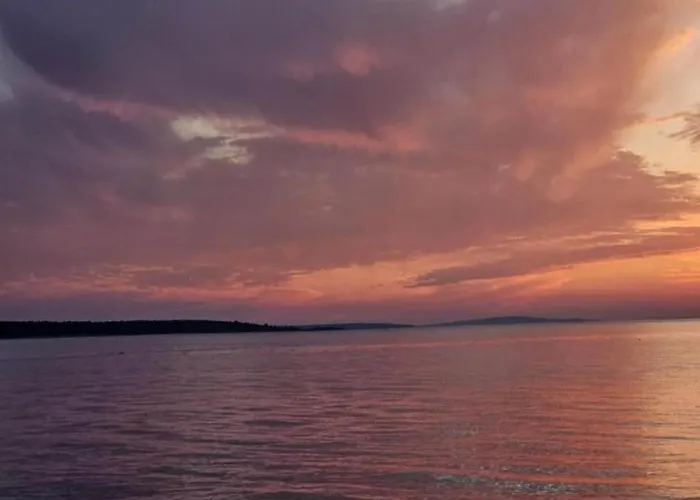 Coastal Bliss In Апартаменты