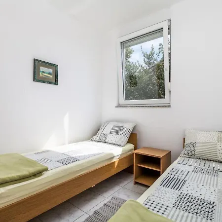 Lovely In With Barbecue Apartment